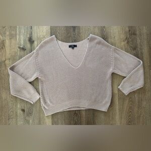 Lulu's V-Neck Sweater 🤎